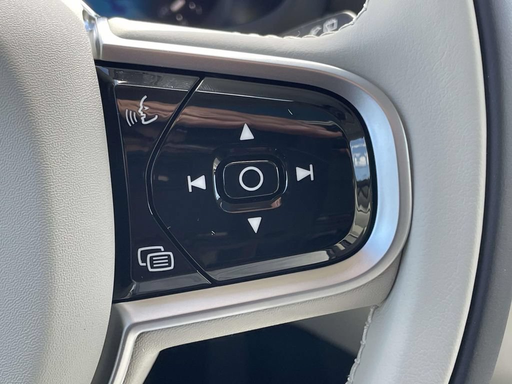 New 2026 Volvo V60 B5 Cross Country Plus w/ Protection Package Premier AWD/4WD image 11