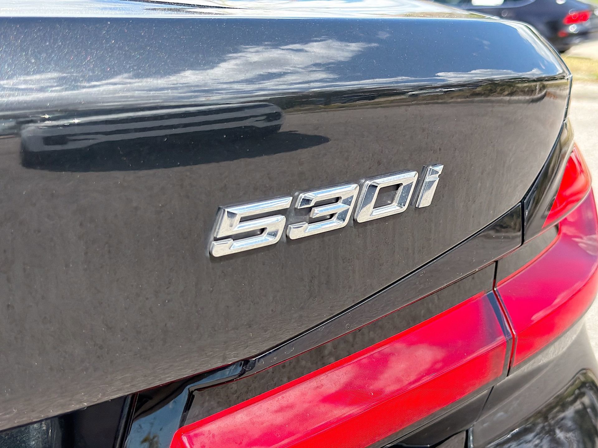 Used 2021 BMW 530i w/ M Sport Package image 12