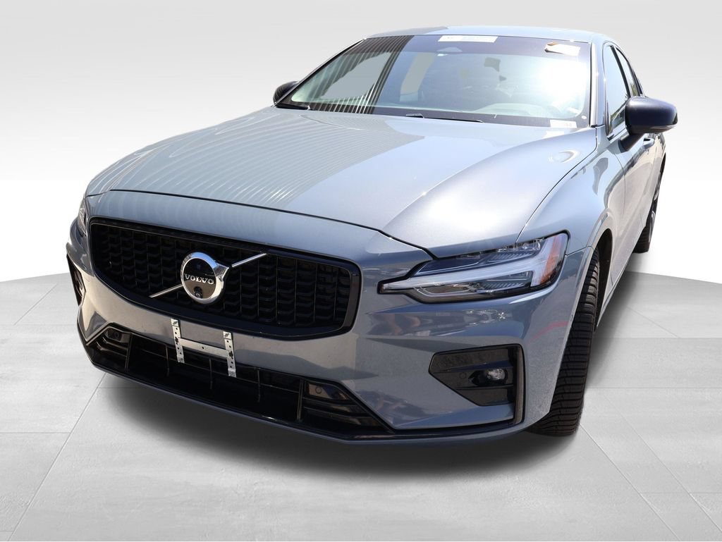 Used 2024 Volvo S60 B5 Plus AWD/4WD image 2