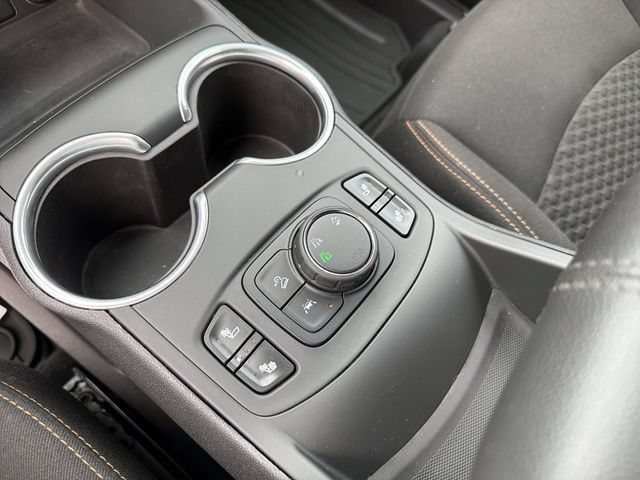Certified 2021 GMC Terrain SLE w/ Driver Convenience Package AWD/4WD image 17