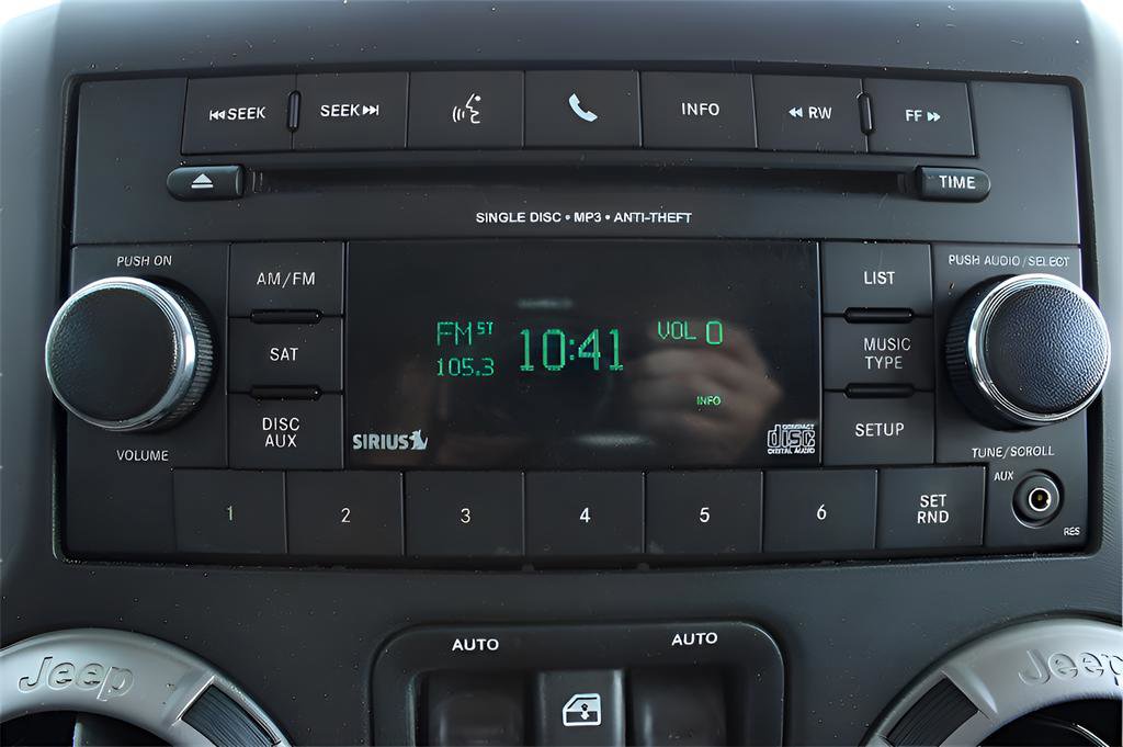 Used 2014 Jeep Wrangler Unlimited Sport w/ Quick Order Package 24S AWD/4WD image 18