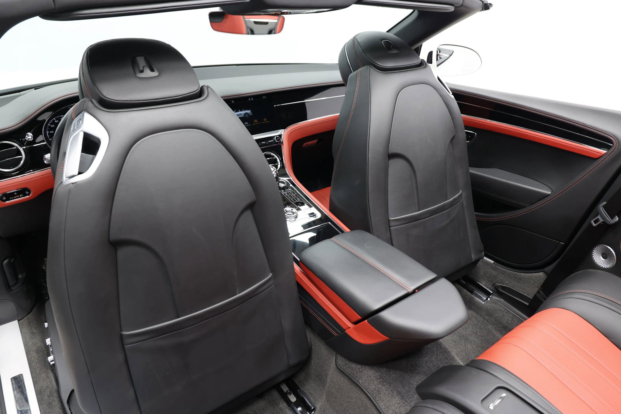 Used 2020 Bentley Continental GT V8 image 72