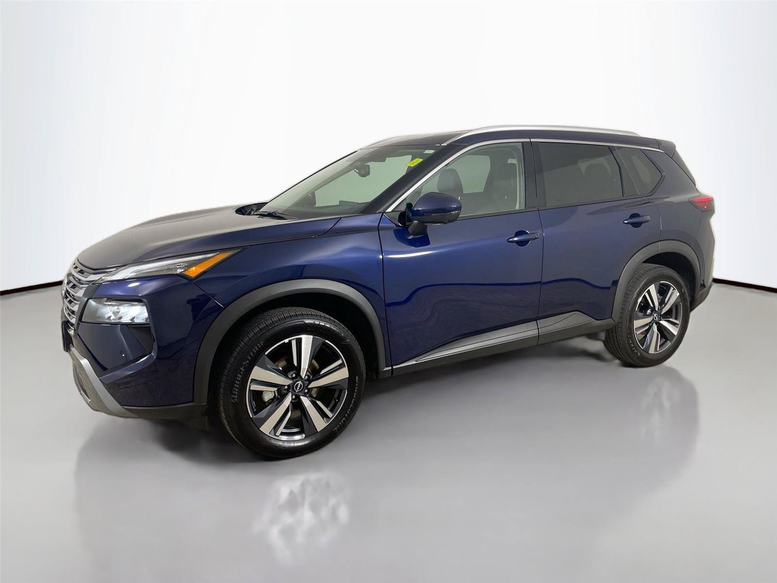 Used 2026 Nissan Rogue SL AWD/4WD image 8