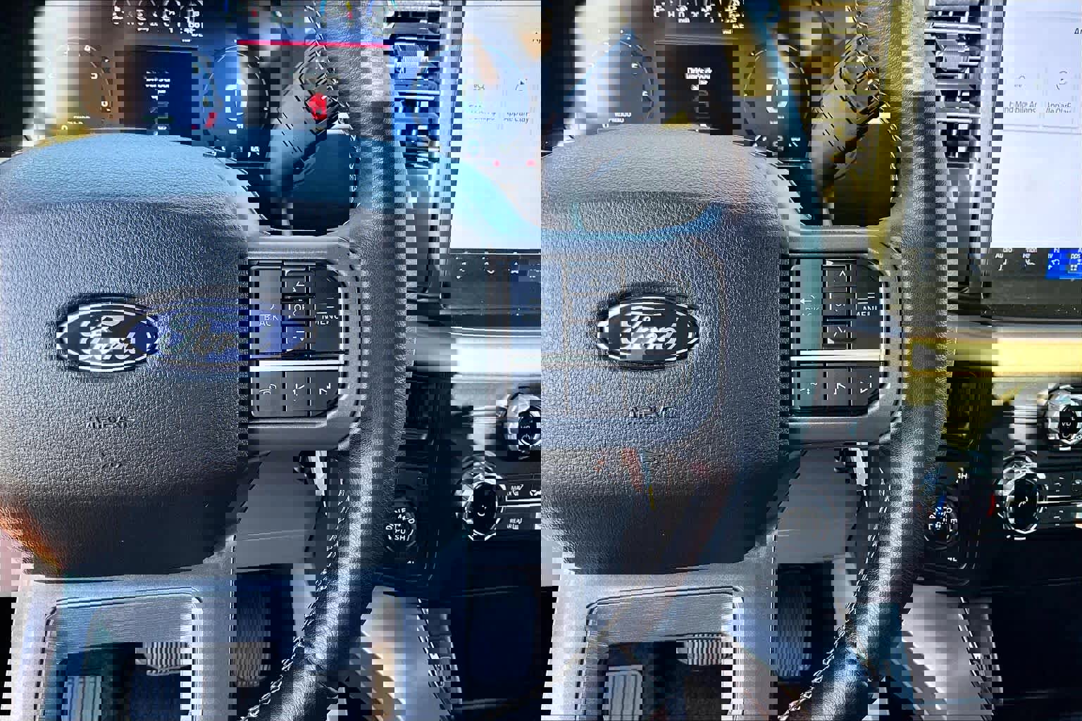 Used 2025 Ford F150 XLT w/ Equipment Group 301A Standard image 23