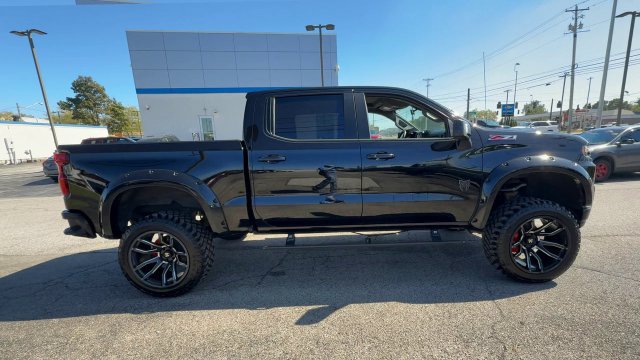 Used 2022 Chevrolet Silverado 1500 RST w/ Safety Package AWD/4WD image 9