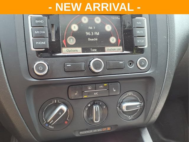 Used 2013 Volkswagen Jetta TDI FWD image 23