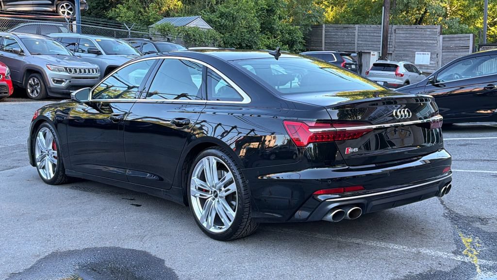 Used 2021 Audi S6 Premium Plus w/ S Sport Package AWD/4WD image 3