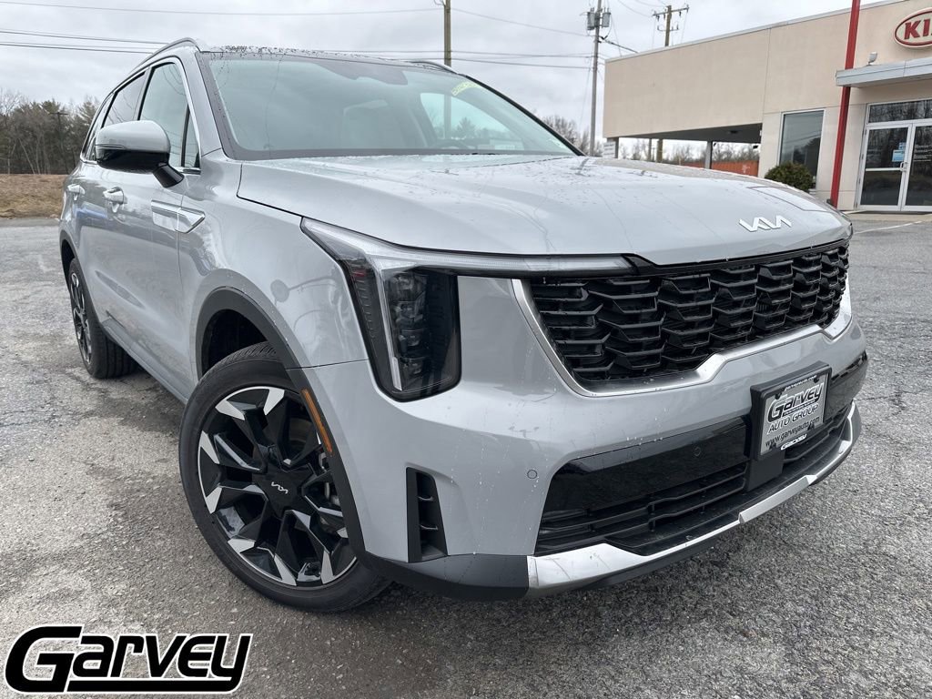 Certified 2025 Kia Sorento EX w/ Panoramic Sunroof Package image 1