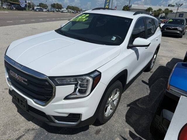 Used 2022 GMC Terrain SLE w/ Driver Convenience Package AWD/4WD image 3