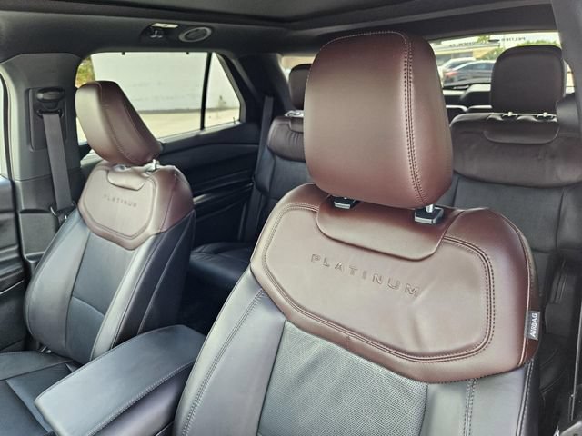 Used 2024 Ford Explorer Platinum w/ Technology Package AWD/4WD image 22