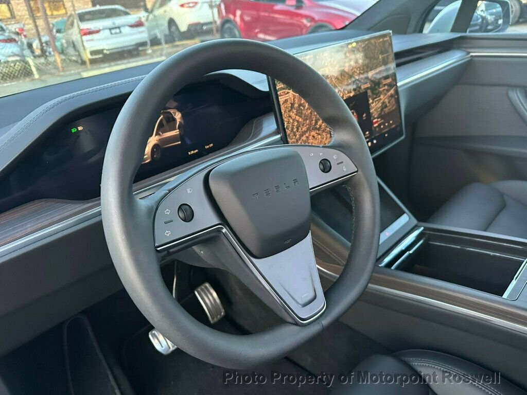 Used 2025 Tesla Model X AWD/4WD image 14
