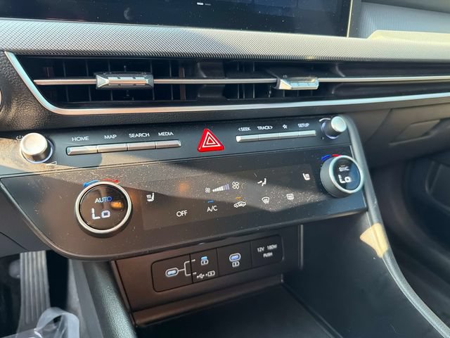 Certified 2025 Hyundai Sonata SEL FWD image 23