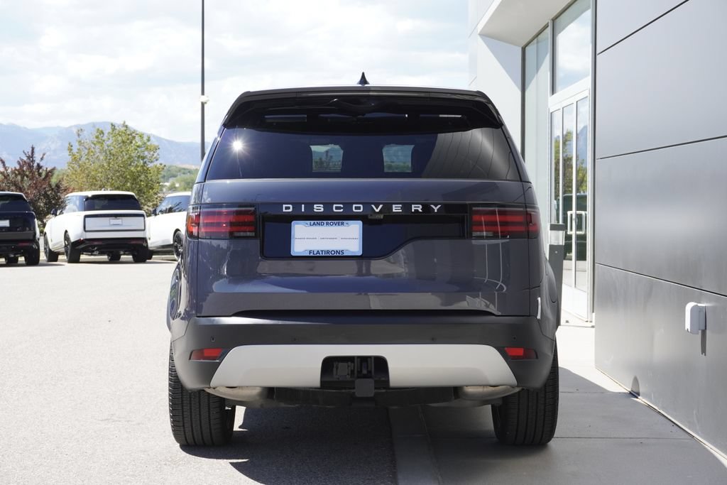 Used 2025 Land Rover Discovery S AWD/4WD image 6