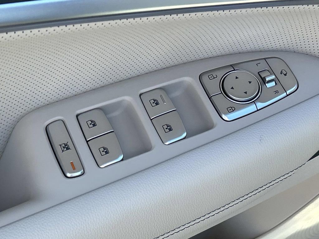 New 2026 Genesis G70 2.5T Prestige AWD/4WD image 17
