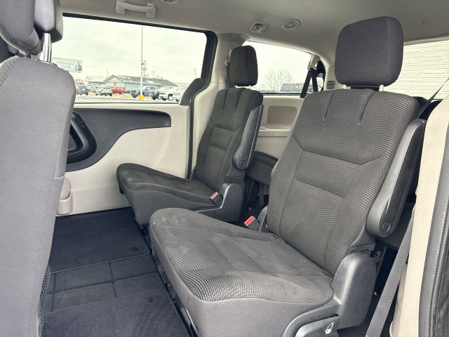 Used 2020 Dodge Grand Caravan SE w/ UConnect Hands-Free Group image 21