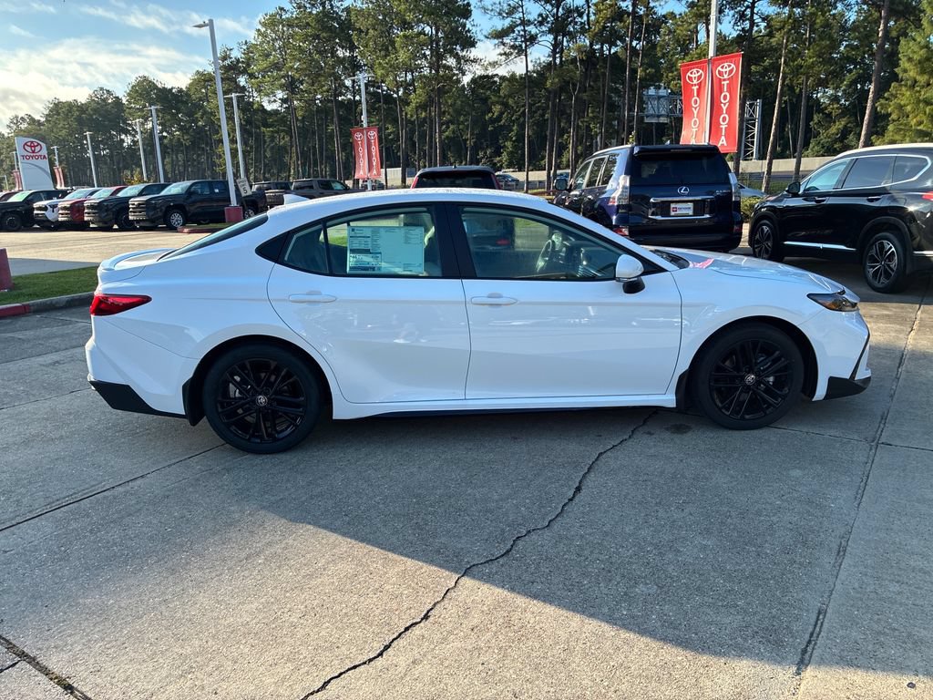 New 2026 Toyota Camry SE FWD image 8