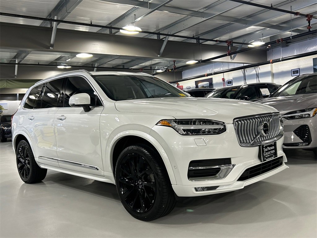 Used 2024 Volvo XC90 B6 Ultimate w/ Lounge Package
