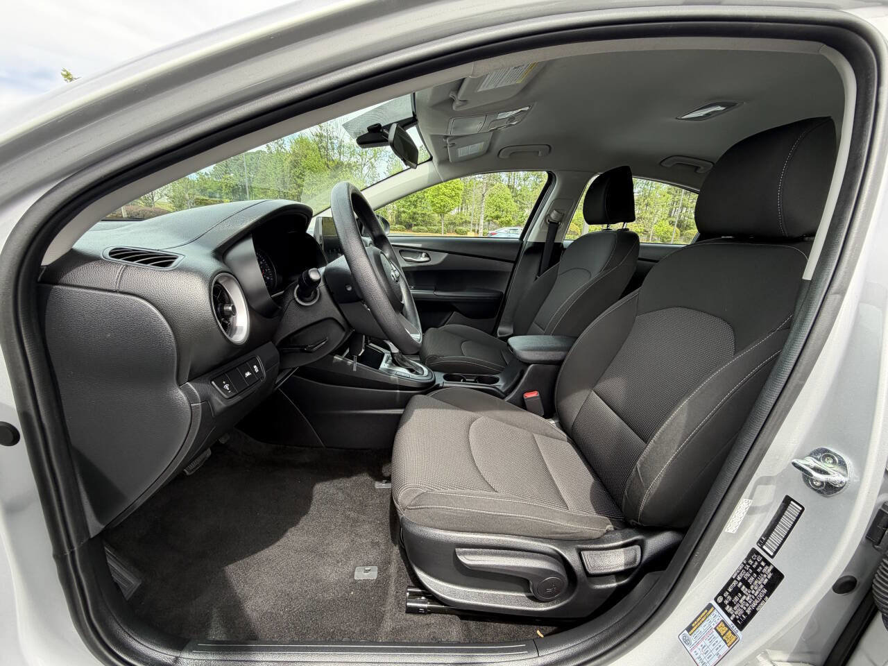 Used 2020 Kia Forte LXS image 9