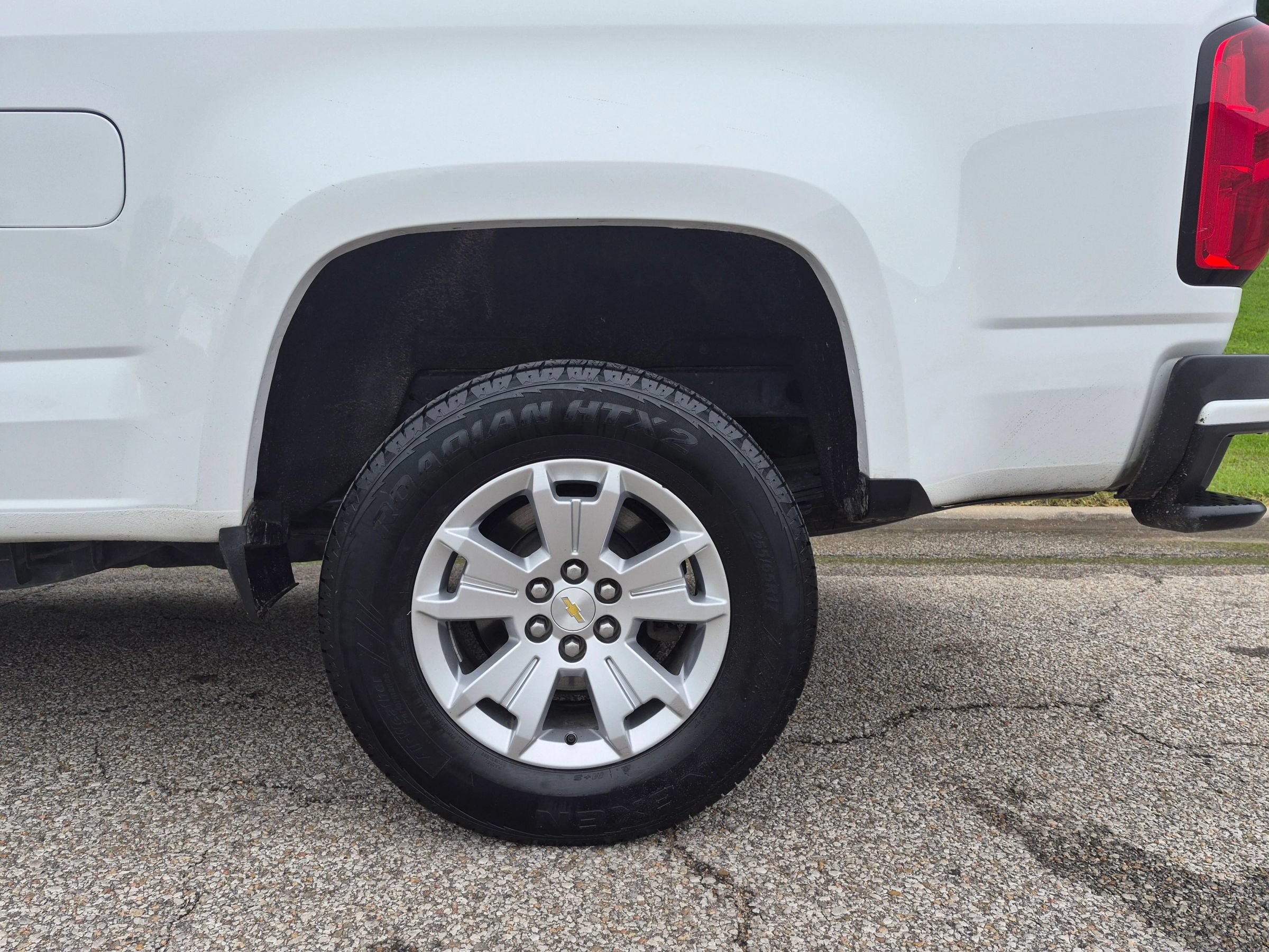 Used 2021 Chevrolet Colorado LT w/ Fleet Safety Package RWD image 18
