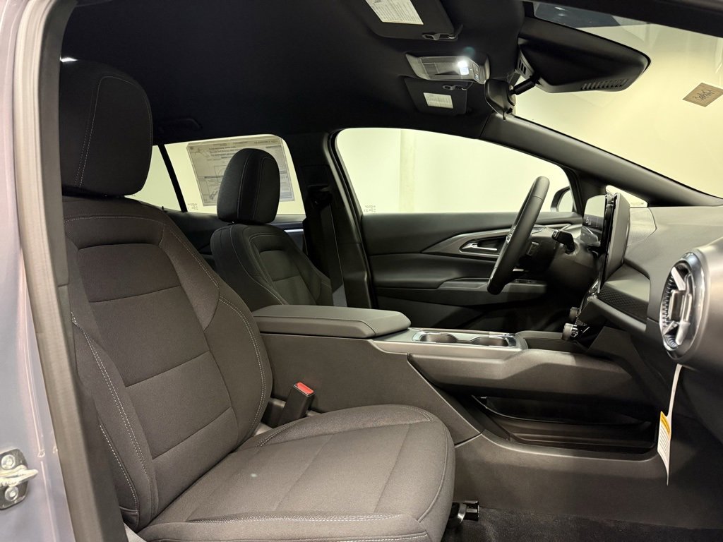 New 2026 Chevrolet Equinox EV LT image 14