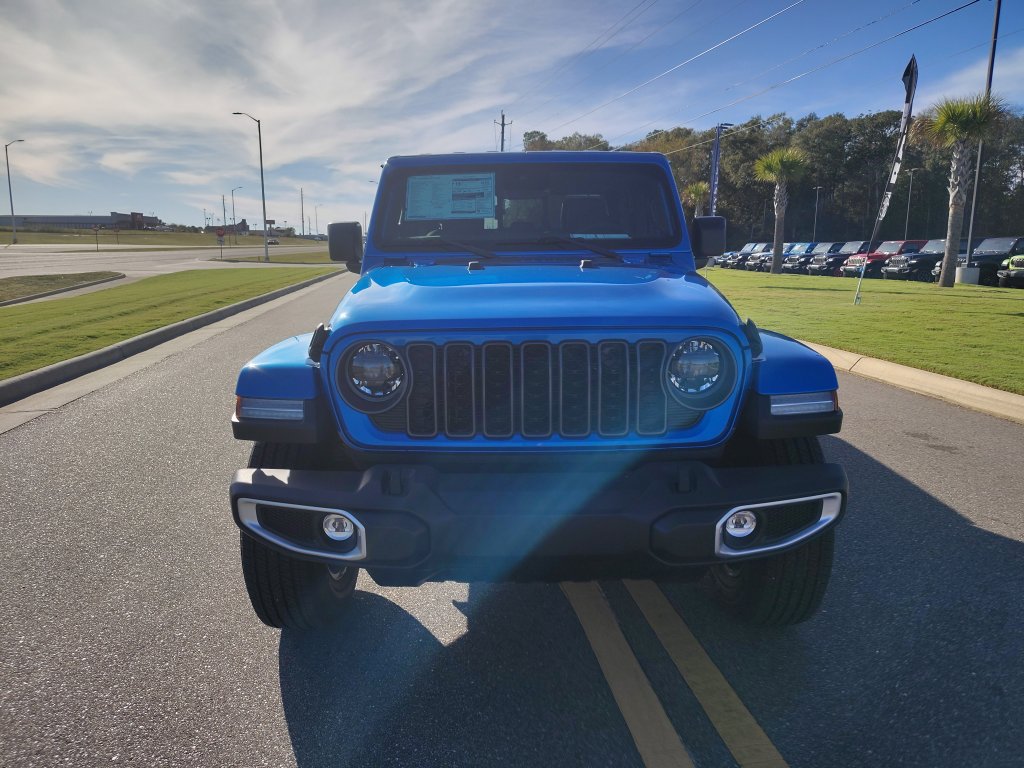New 2025 Jeep Gladiator Sport w/ Premium Package AWD/4WD image 2