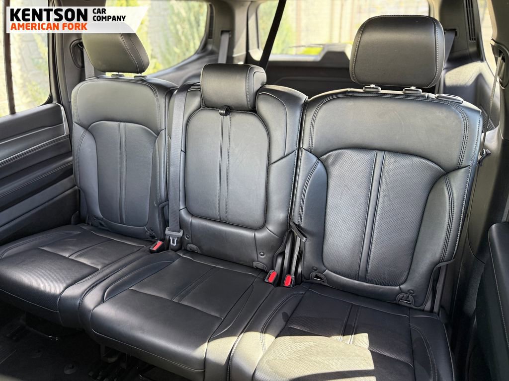 Used 2025 Jeep Wagoneer 4WD image 39