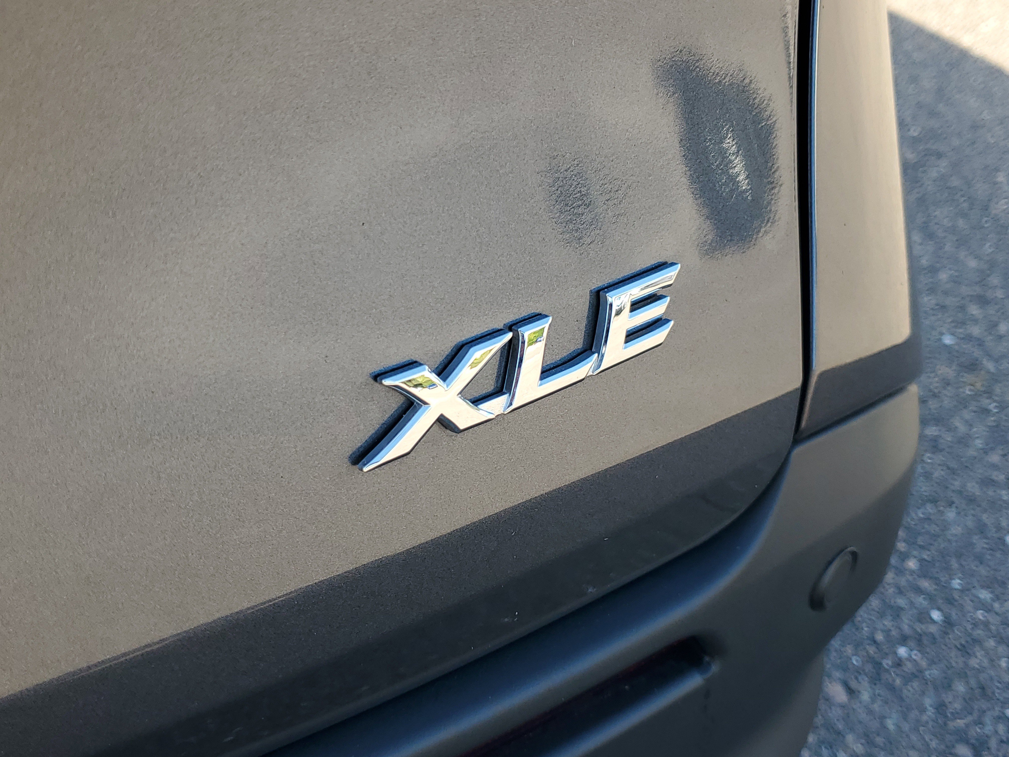 Used 2025 Toyota Sienna XLE video 2