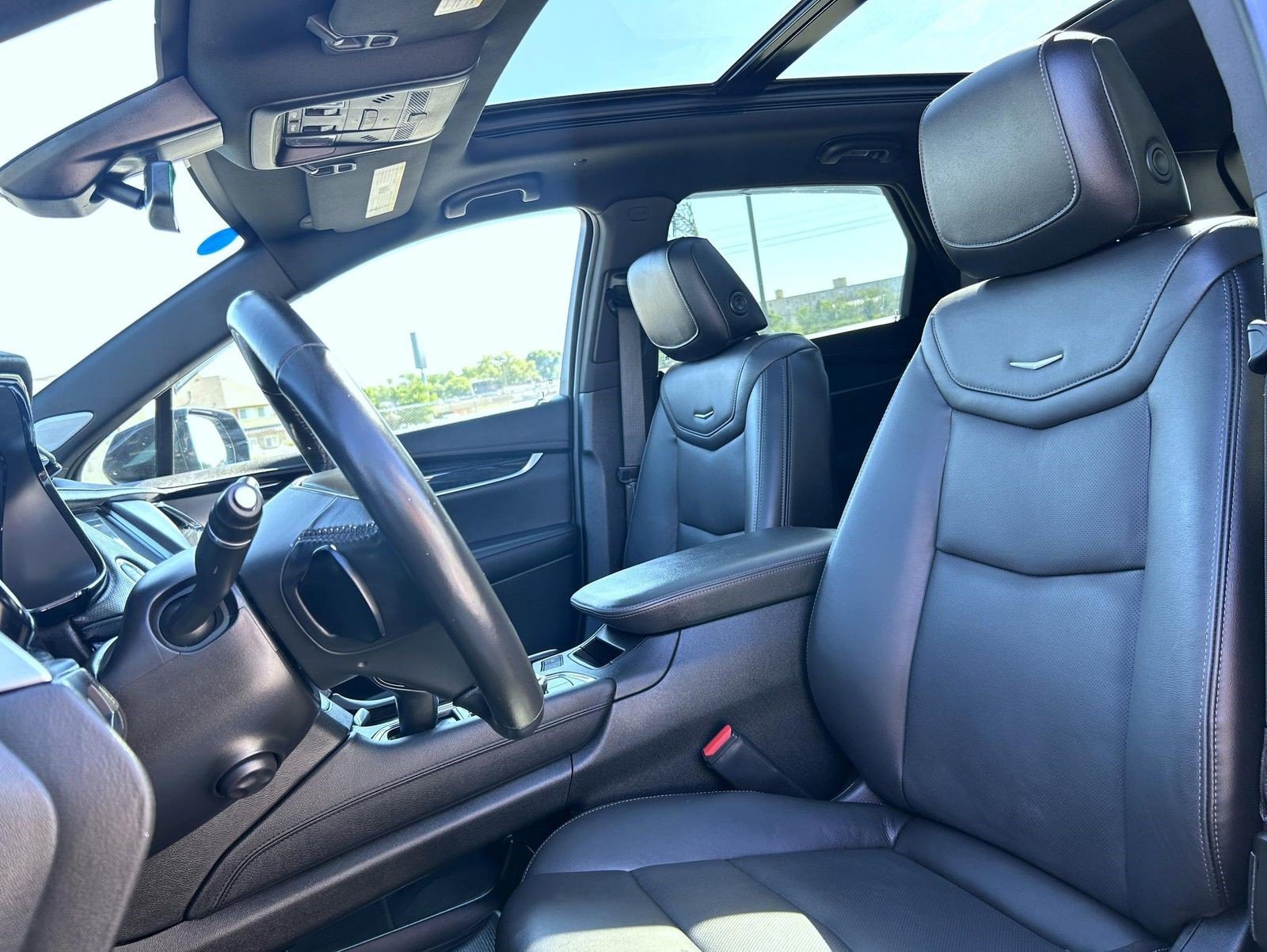 Certified 2023 Cadillac XT5 Premium Luxury AWD/4WD image 15