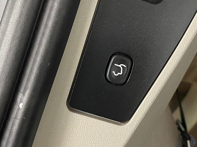 Used 2019 Dodge Grand Caravan SXT image 14