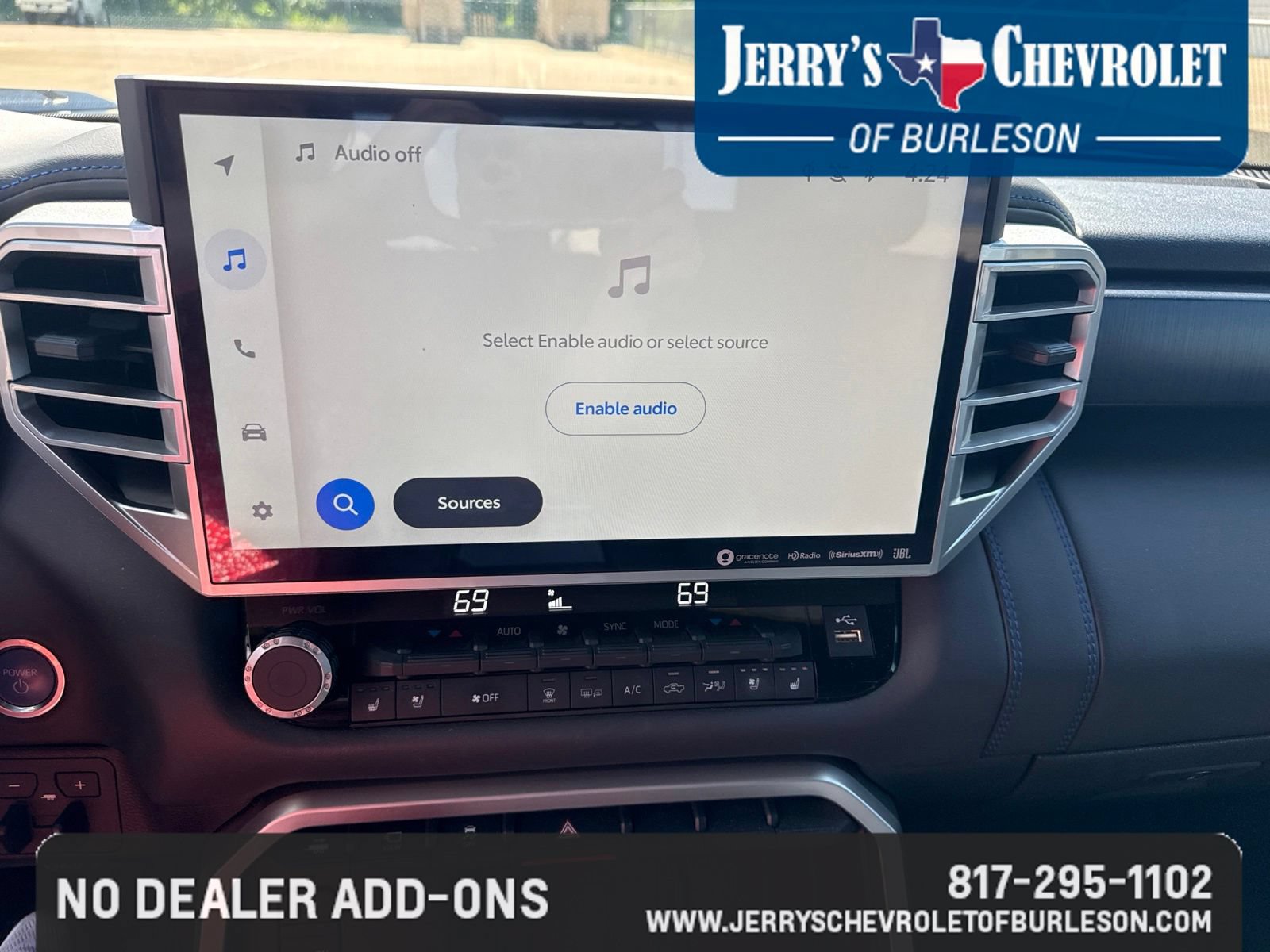 Used 2024 Toyota Tundra Platinum AWD/4WD image 13