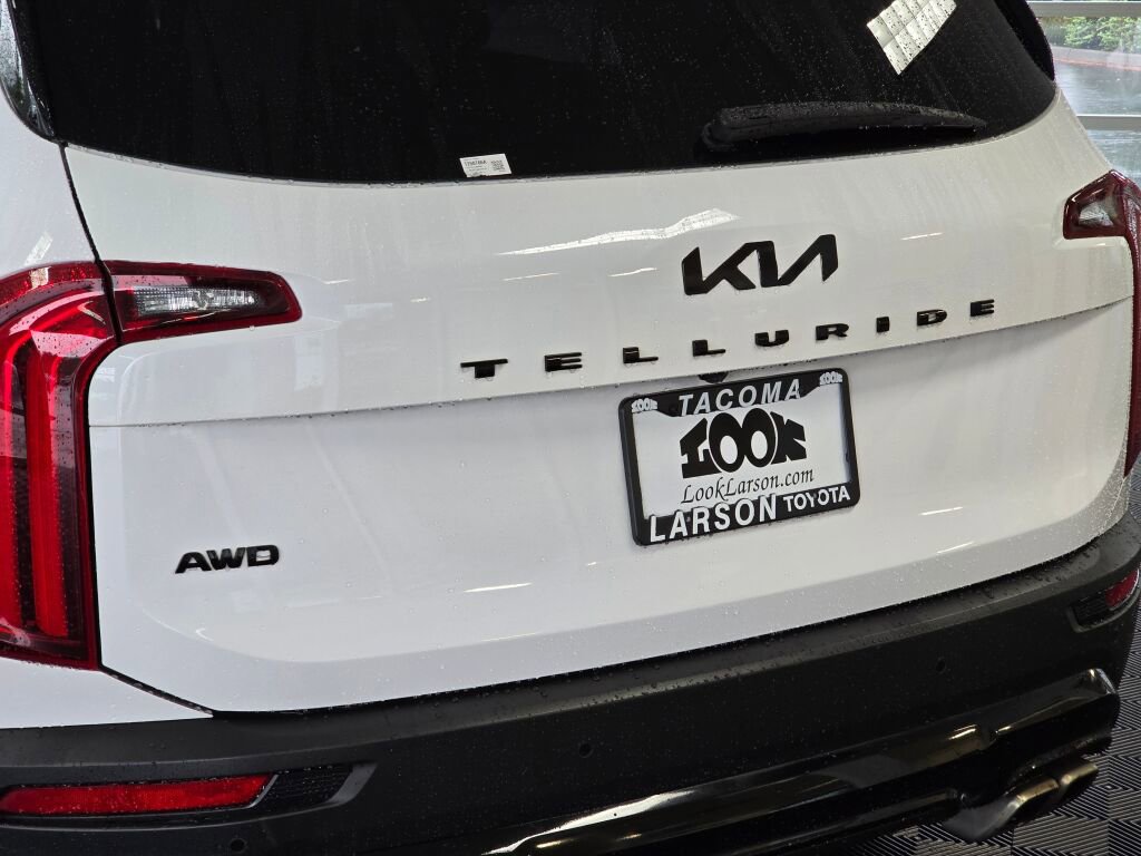 Used 2022 Kia Telluride EX w/ EX Premium Package image 13