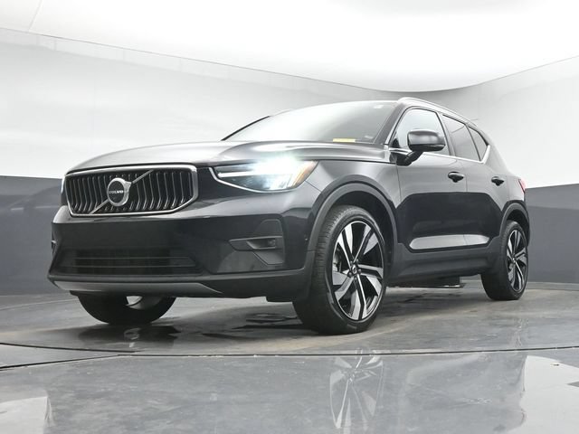 Used 2023 Volvo XC40 B5 Ultimate w/ Protection Package Premier AWD/4WD image 12