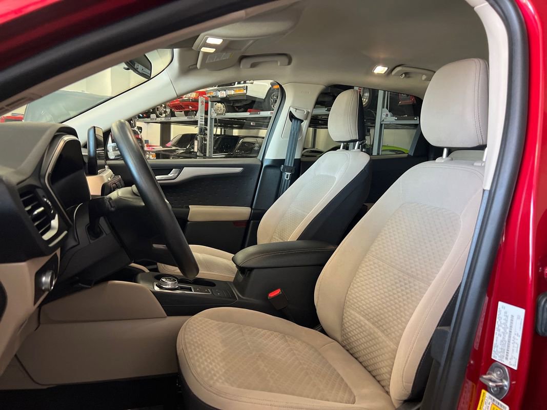 Used 2020 Ford Escape SE AWD/4WD image 11