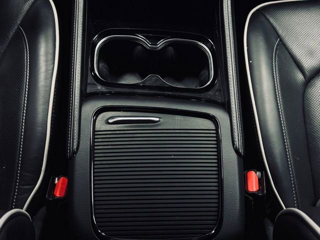 Used 2025 Chrysler Pacifica Limited image 39