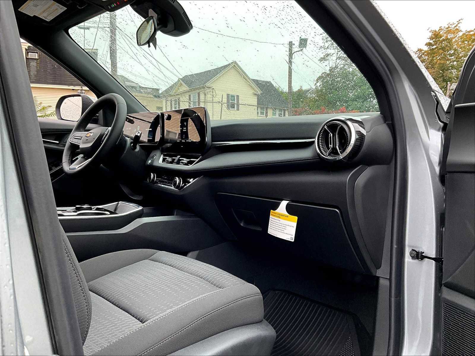 New 2026 Chevrolet Equinox LT w/ LPO, Floor Liner Package image 10