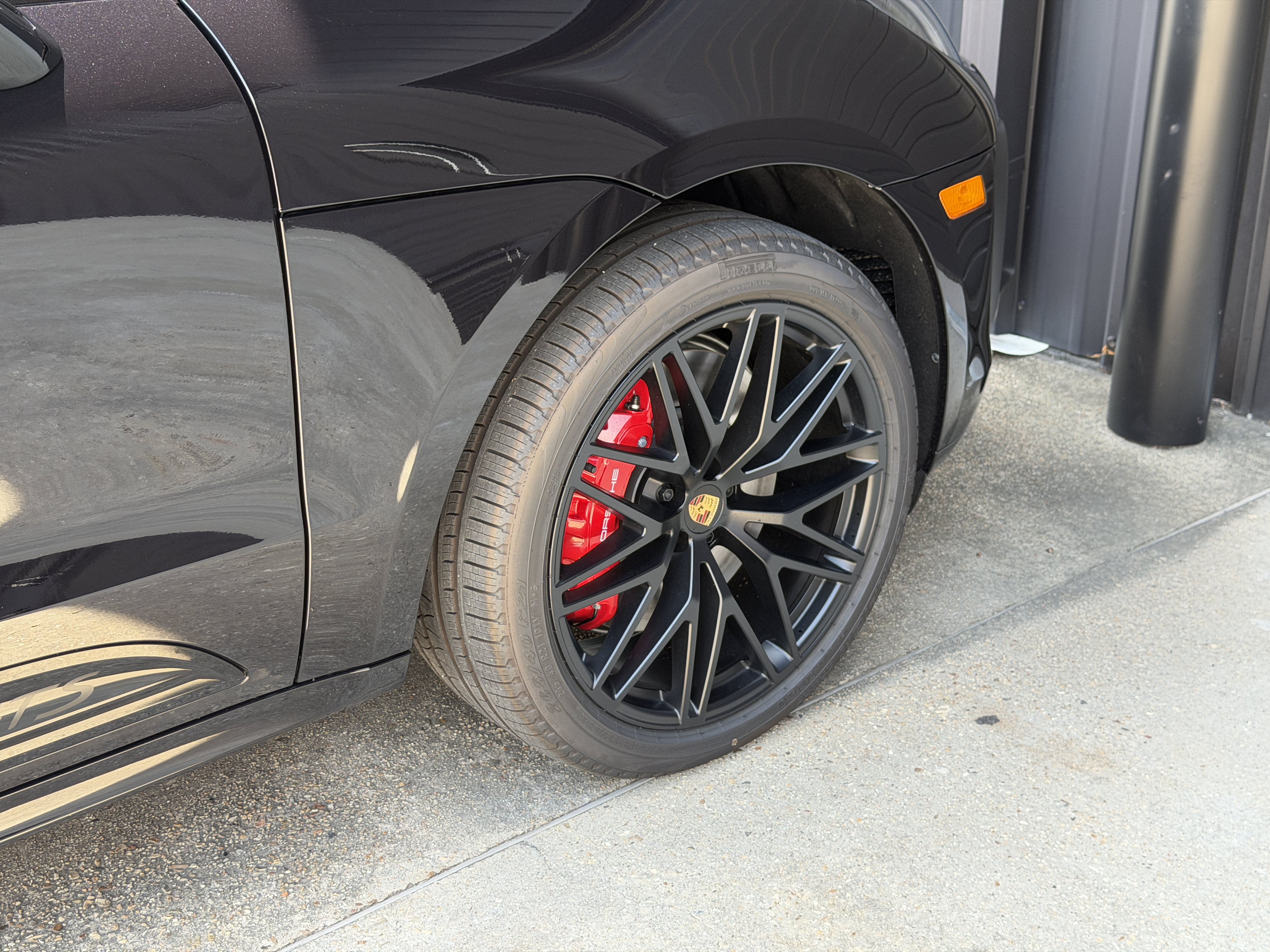 New 2026 Porsche Macan GTS AWD/4WD image 13