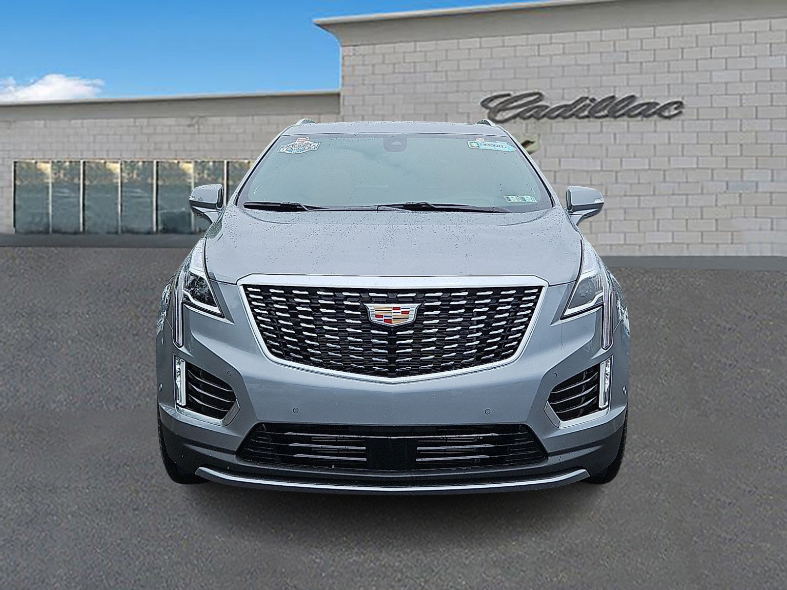 Certified 2026 Cadillac XT5 Premium Luxury w/ Driver Assist Package AWD/4WD image 2