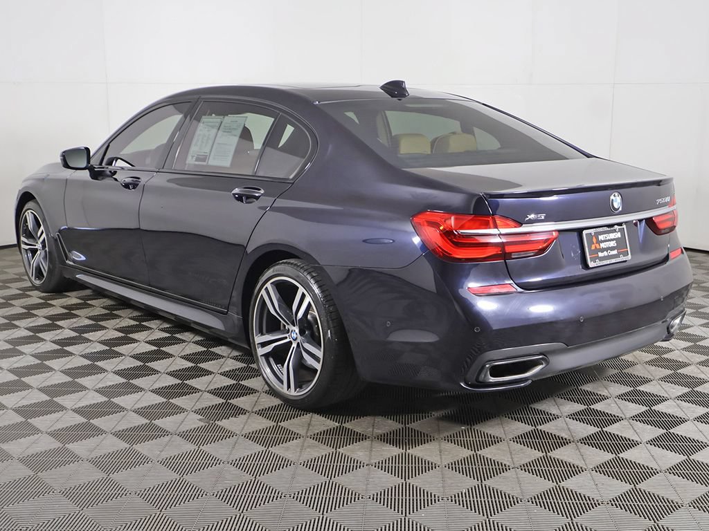 Used 2019 BMW 750i xDrive AWD/4WD image 14