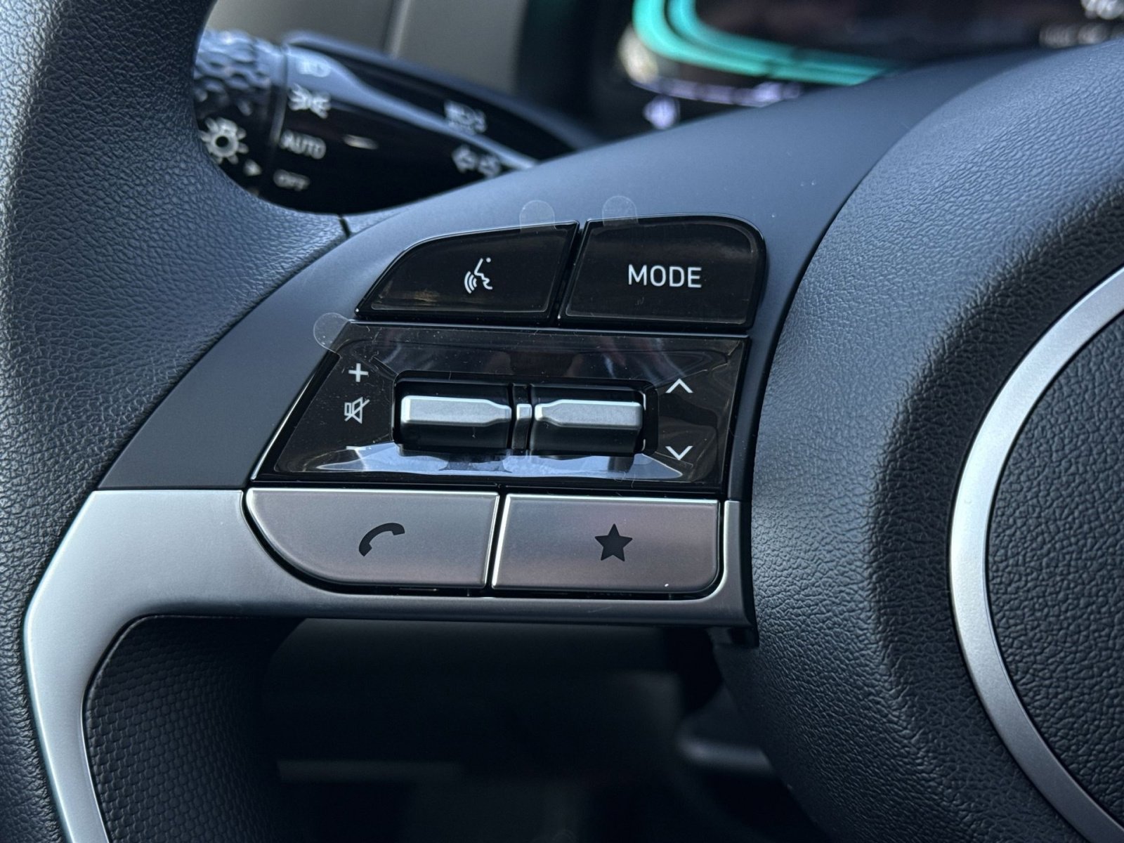 New 2026 Hyundai Elantra Hybrid FWD image 22