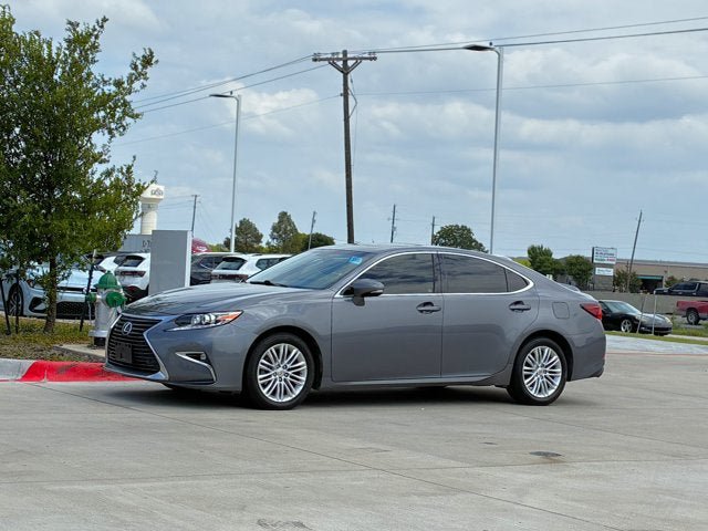 Used 2016 Lexus ES 350 w/ Premium Package w/Wood Trim FWD image 2
