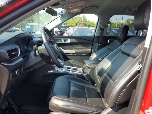 Certified 2023 Ford Explorer XLT w/ Equipment Group 202A AWD/4WD image 12