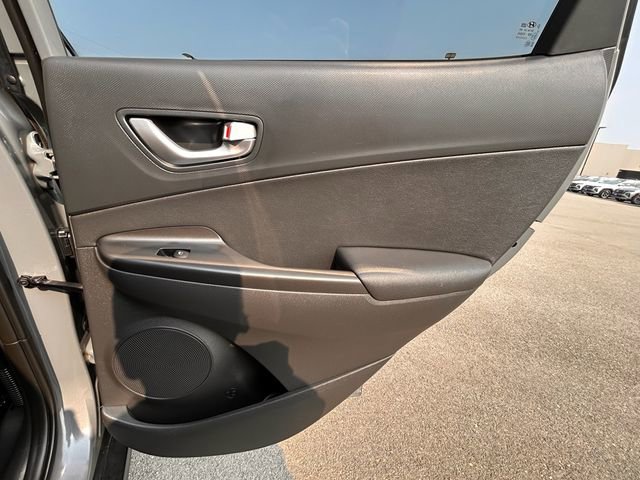 Used 2023 Hyundai Kona Limited image 36