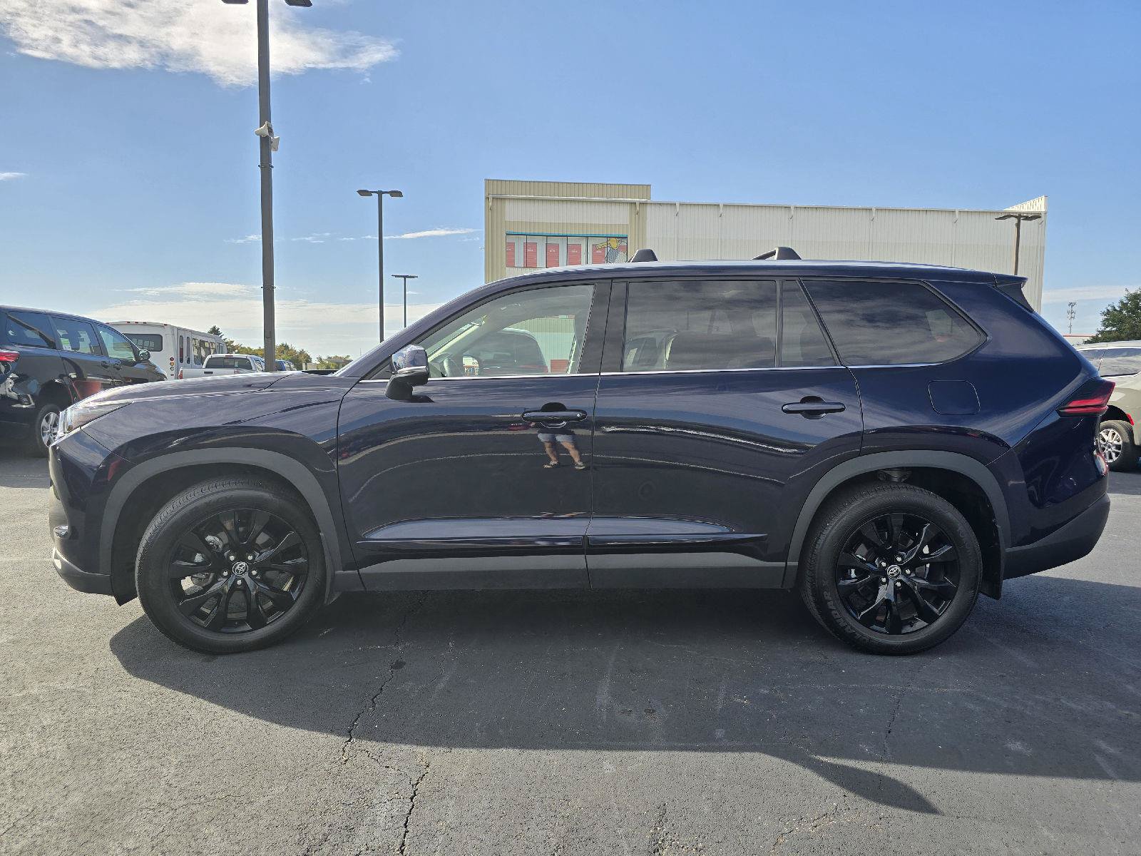 Used 2025 Toyota Grand Highlander AWD Hybrid image 4