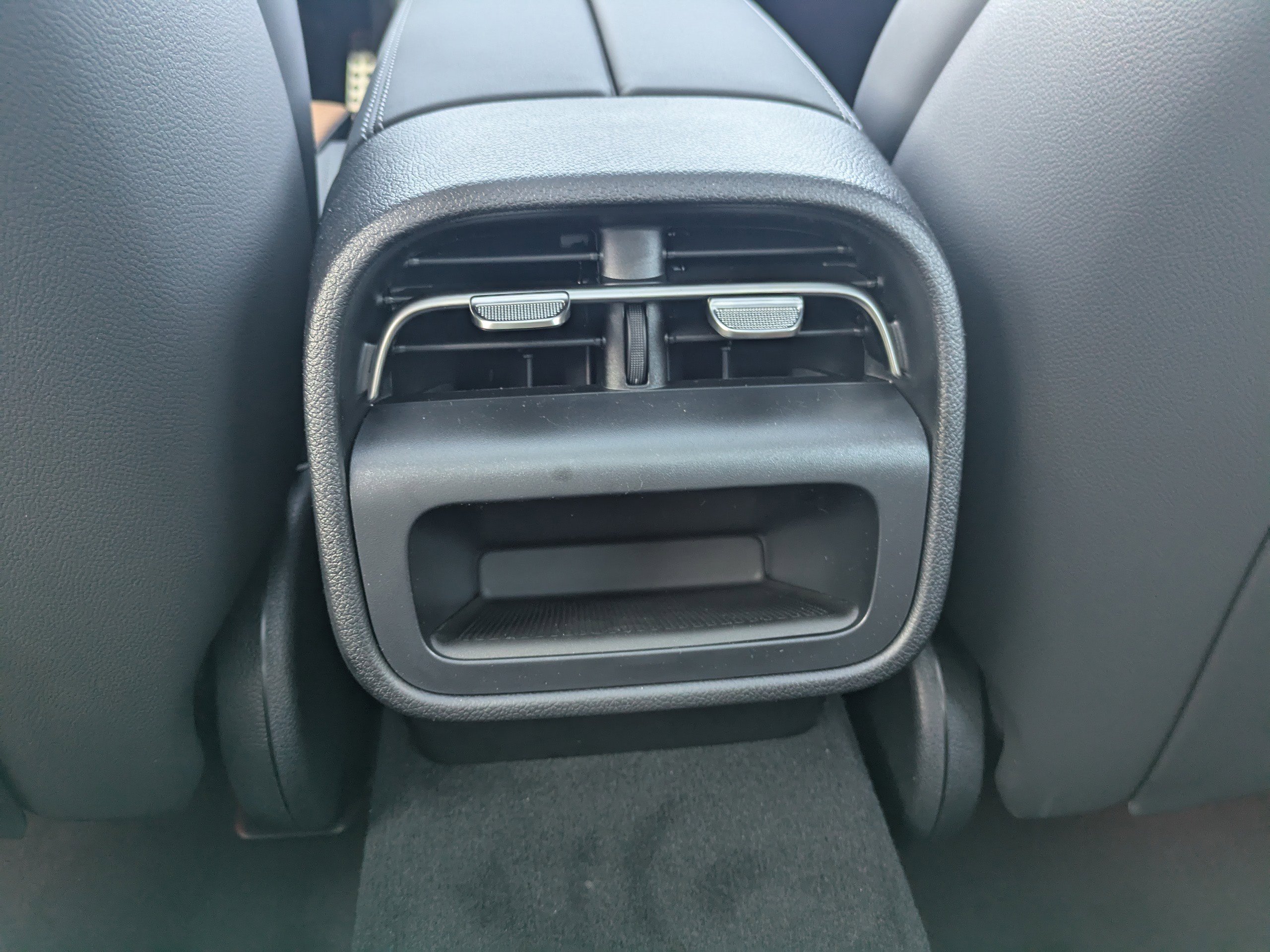 New 2026 Mercedes-Benz E 53 AMG e 4MATIC Sedan image 16