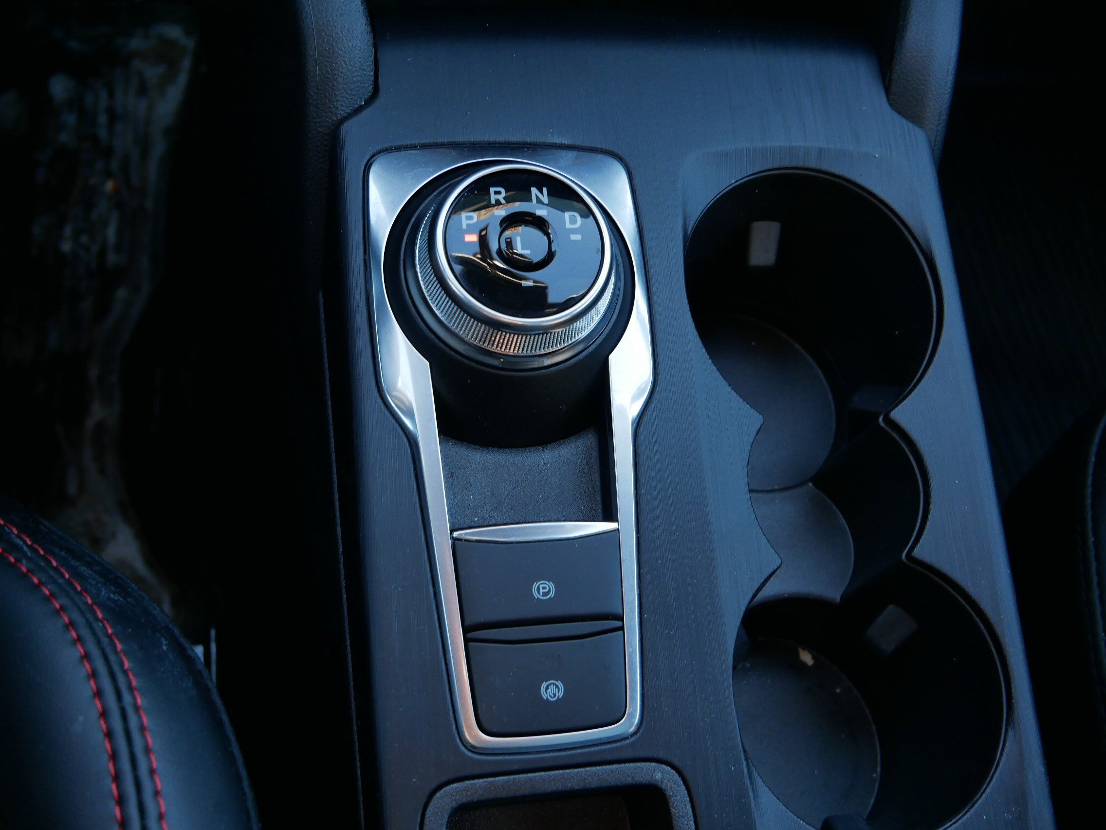 New 2025 Ford Escape ST-Line w/ Tech Pack #1 image 24