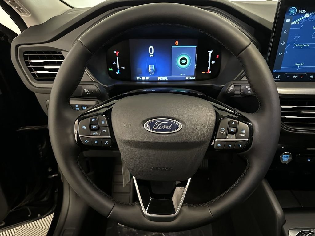 New 2025 Ford Escape SE FWD image 12
