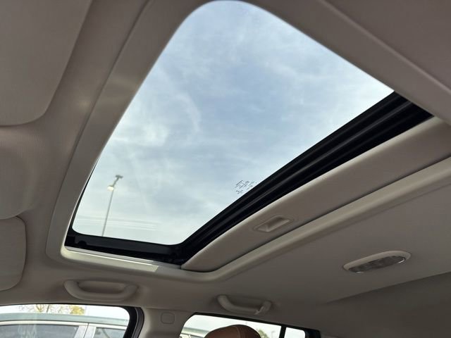 Used 2016 Jeep Compass High Altitude image 32