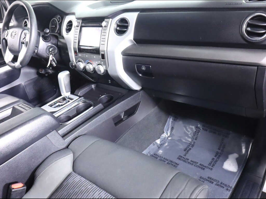 Used 2015 Toyota Tundra SR5 w/ SR5 Upgrade Package AWD/4WD image 43