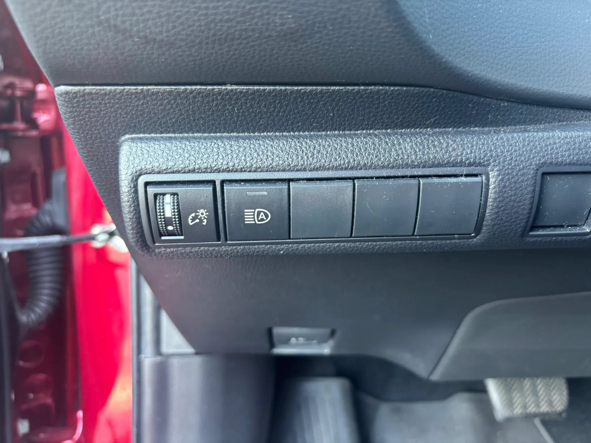 Used 2022 Toyota Corolla LE FWD image 10