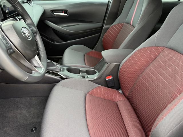 Used 2026 Toyota Corolla SE FWD image 11